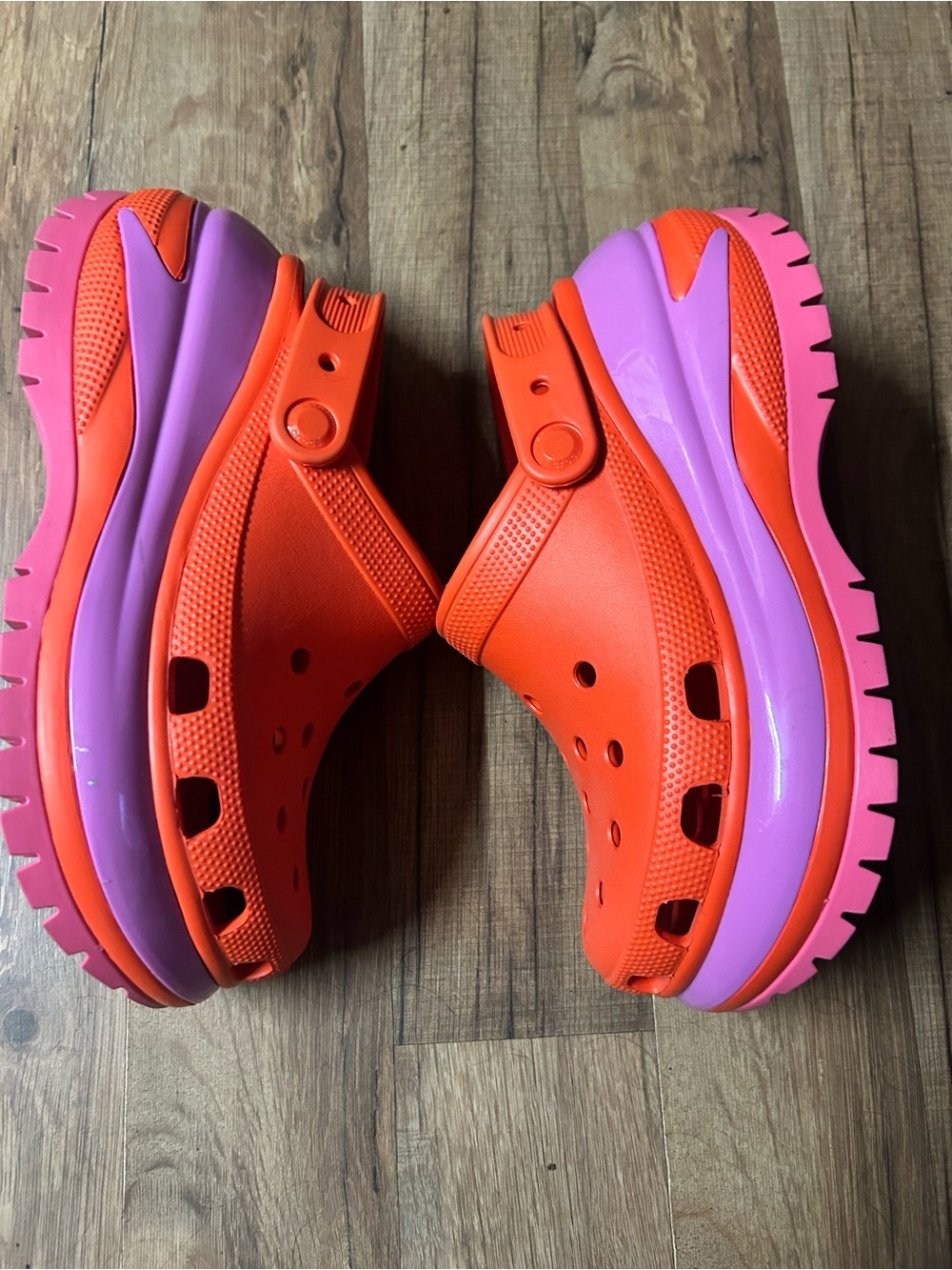 Crocs Mega Crush Clog Woman’s 8 Red Pink Platform Rare Spring - Picture 5 of 7